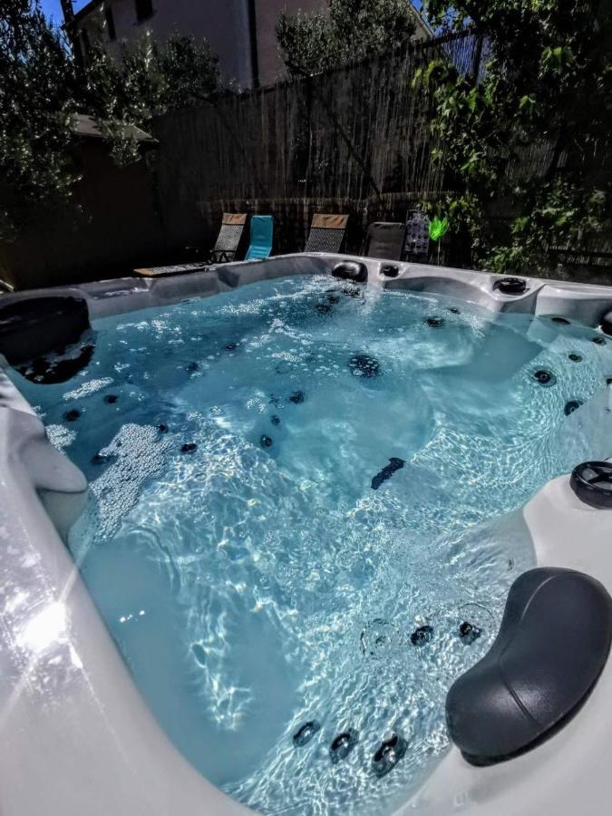 Holiday Home Istra With Jacuzzi Medulin Kültér fotó